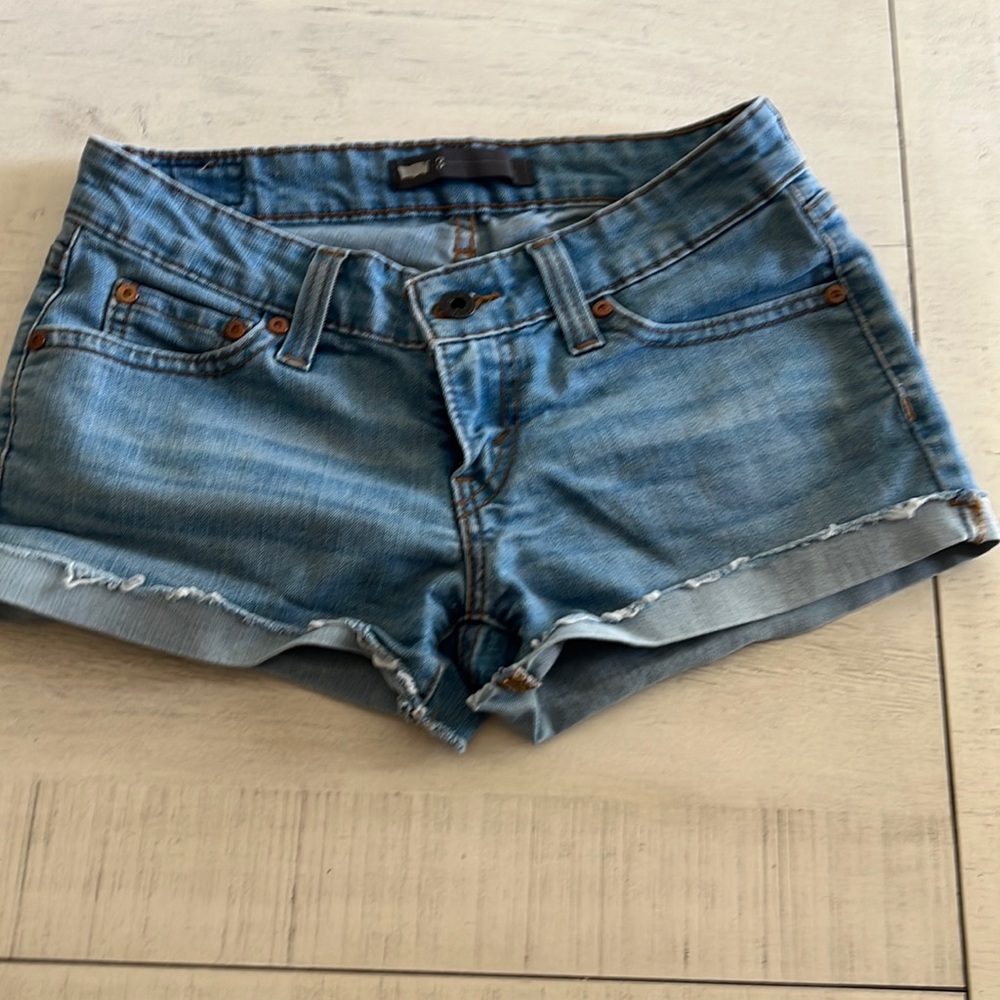Levi shorts